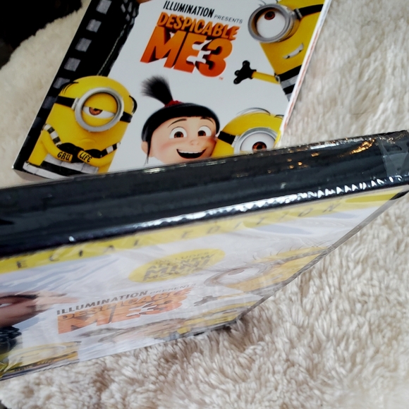 LIMITED EDITION DESPICABLE ME 3 NEW! - Picture 5 of 6